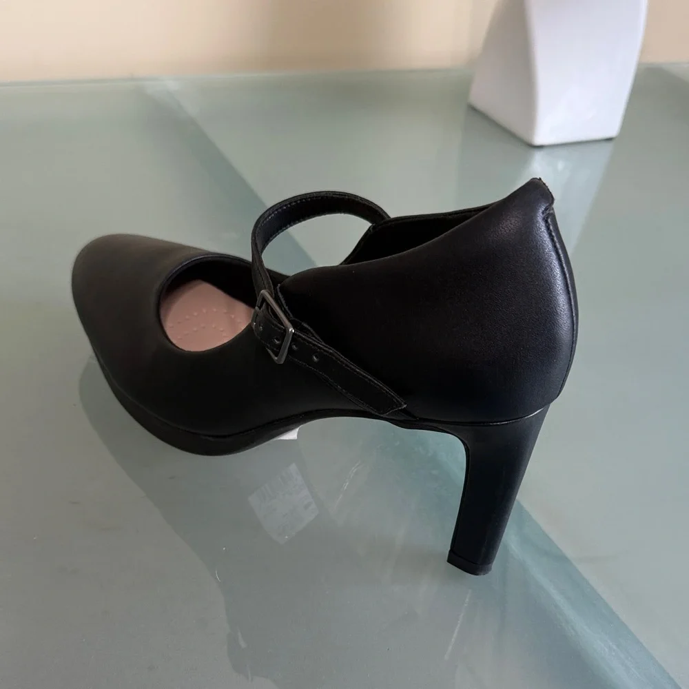 Clarks Mary Jane Heels Black Ankle Strap LEATHER Mary Jane Heels Size 8.5 - Picture 4 of 11
